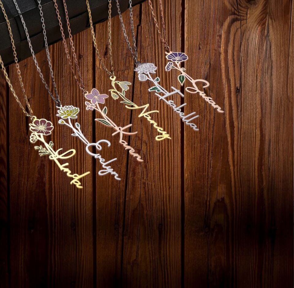 Kişiye Özel Çiçekli İsim Kolye – Altın Kaplama Zarif Tasarım | Anlamlı Hediye | Anneler Günü – Sevgililer Günü – Doğum Günü