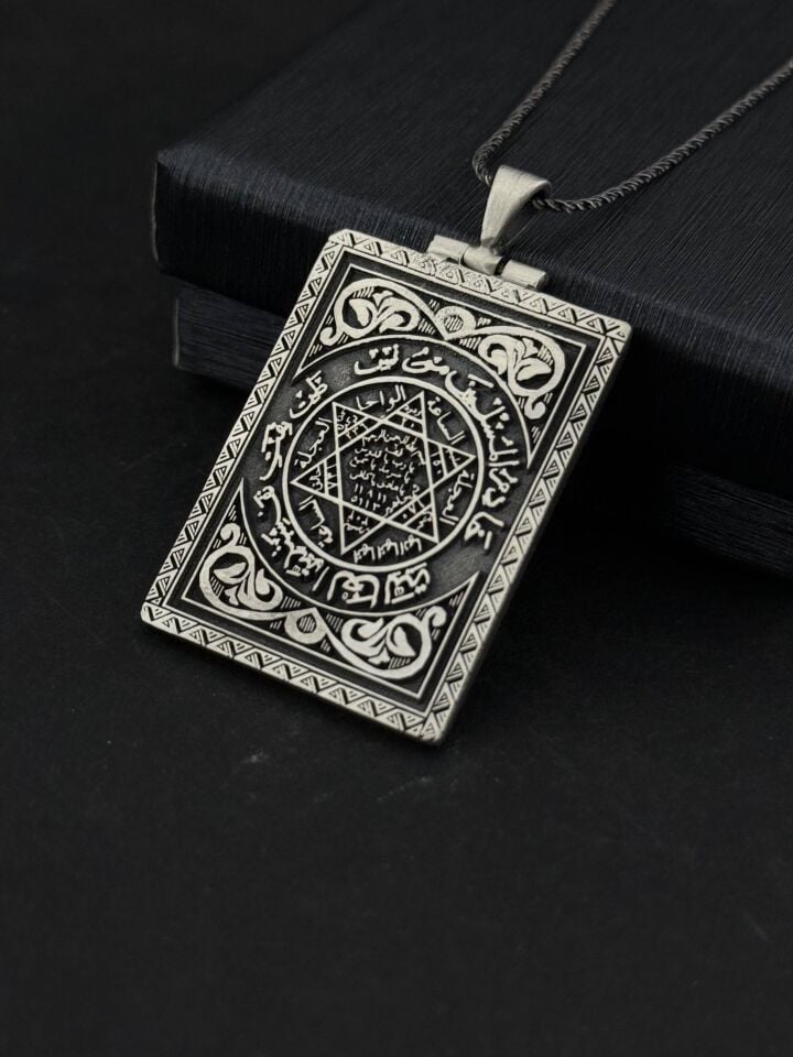 Süleyman Mührü Kolye – Koruyucu Tılsımlı Muska Kolye, Altın Kaplama Mistik Takı, Arka Yüze İsim Yazılır