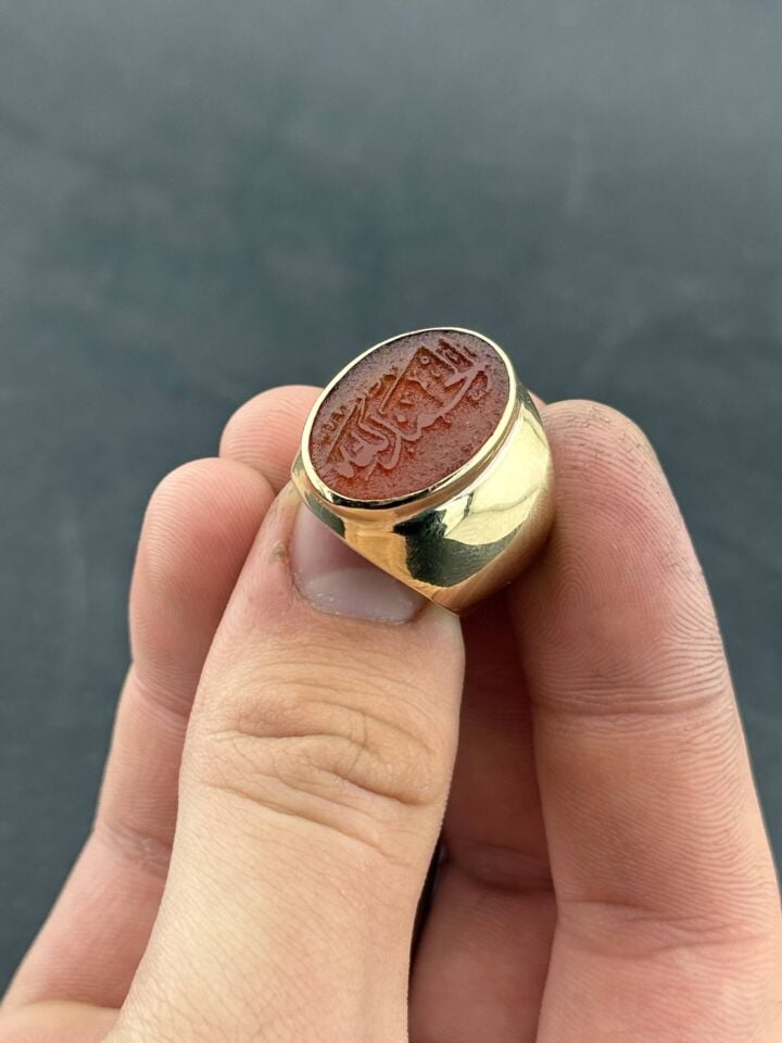 Kişiye Özel Akik Taşlı Yüzük – Altın Kaplama Gümüş Erkek Yüzük, Üzerine İsim veya Dua Yazılır, Tılsımlı Özel Tasarım