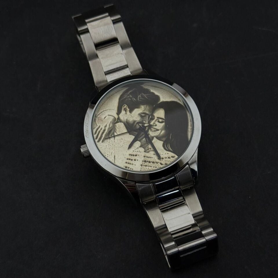 Premium Gümüş İşlemeli Fotoğraflı Saat