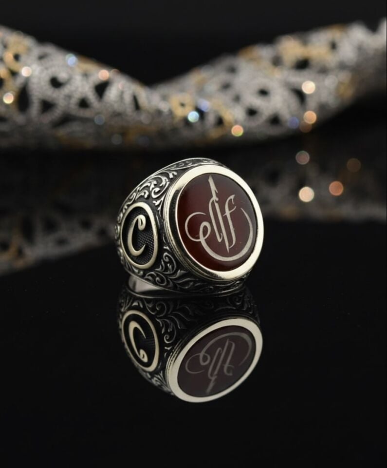 Gümüş Üzeri Mine Kaplama Elif Tasarımlı Erkek Yüzük - Kişiye Özel Harf Detaylı