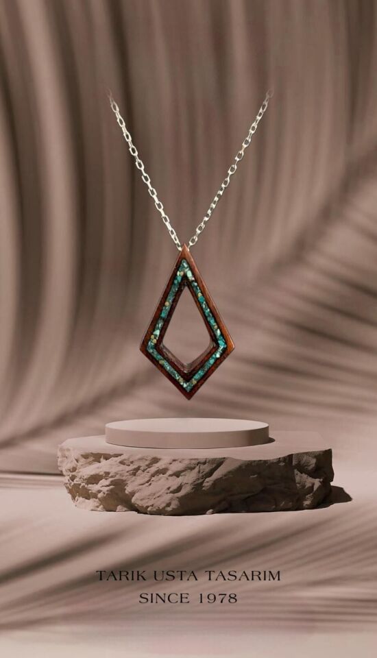 Zeytin Ağacı Motifli, Turkuaz ve Firuze Taşlı Prizma Kolye 50 cm
