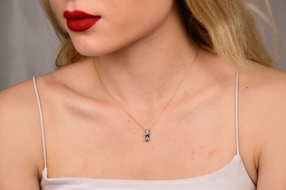 Sevimli Gümüş Kedi Kolye – 925 Ayar Gümüş Kadınlar İçin Zarif ve Eğlenceli Tasarım Sarı Altın  - 60 cm