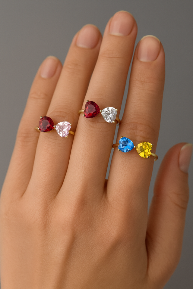 İki Kalpli Doğum Taşı Yüzük – Kişiye Özel Altın Kaplama Aile Yüzüğü | Anne Çocuk Hediye | Sevgili ve Eşlere Özel Anlamlı Takı